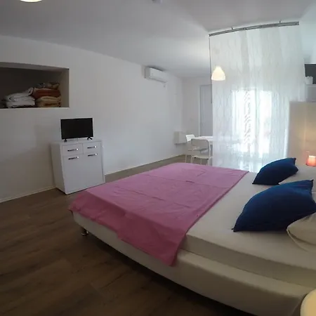 Studio Diva&vlado Apartment Sukosan