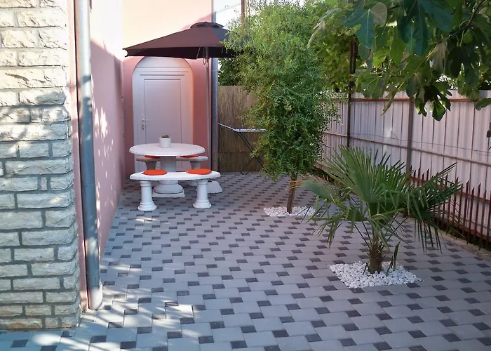 Diva&vlado アパート Sukošan